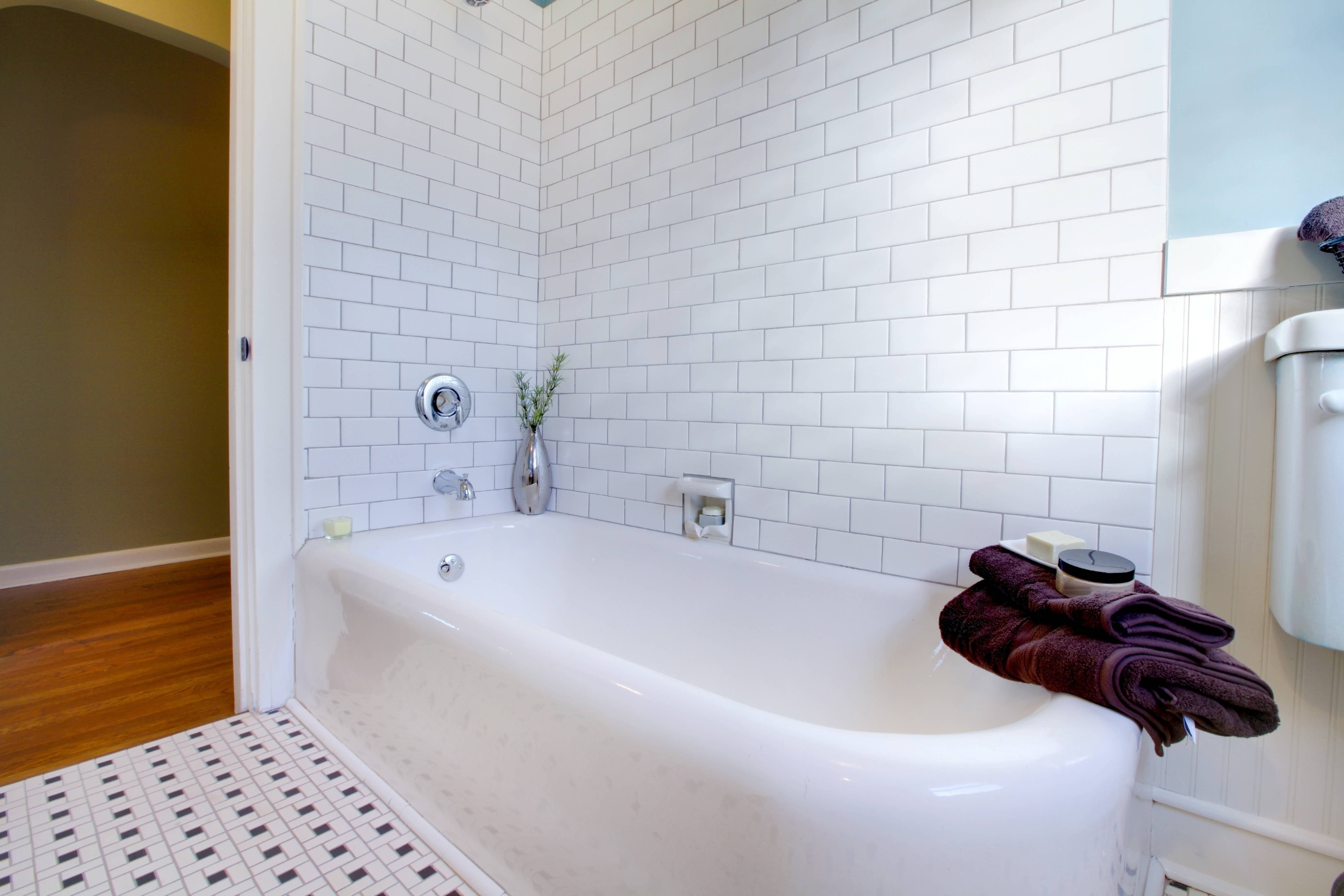 Bathtub Refinishing